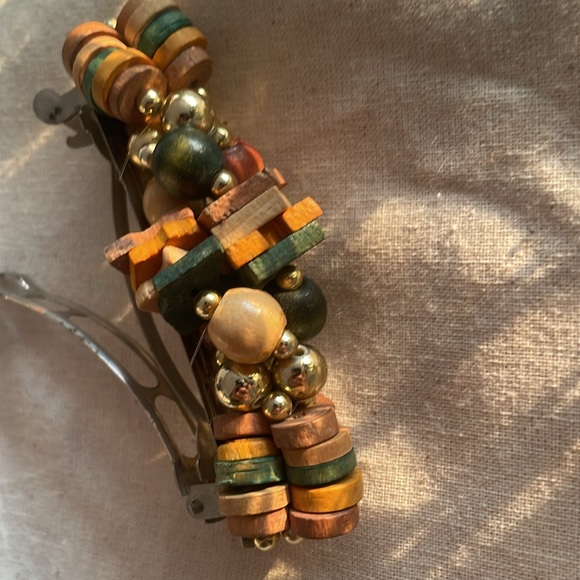 Raised Wood & Gold Beadwork Hair Brooch - Picture 8 of 9